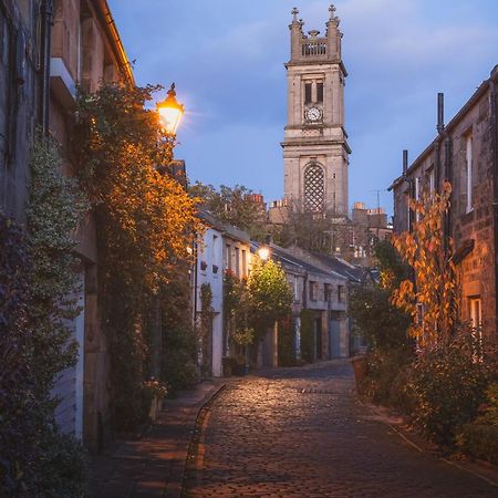 Ferienwohnung Pass The Keys Trendy Historic Flat Sleeps 4 To 6 Near Leith Shore Edinburgh Exterior foto